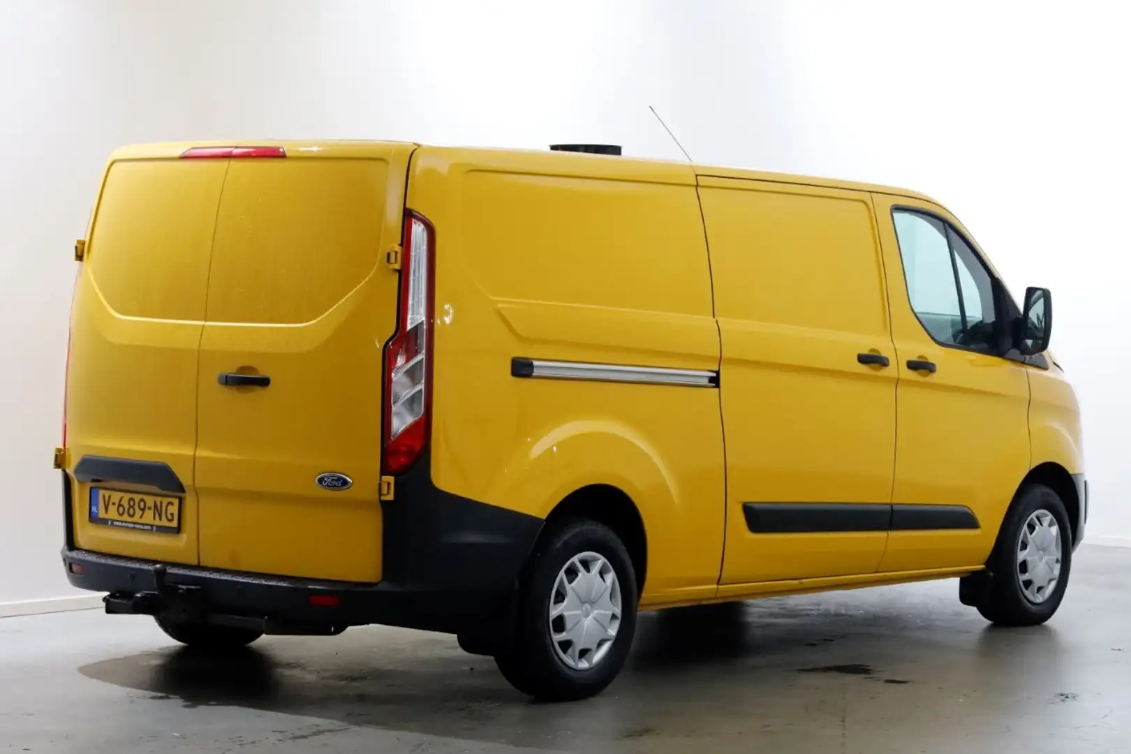 Ford Transit Custom 2.0 TDCI E6 L2H1 Trend Airco 04-2018 Geel - 2
