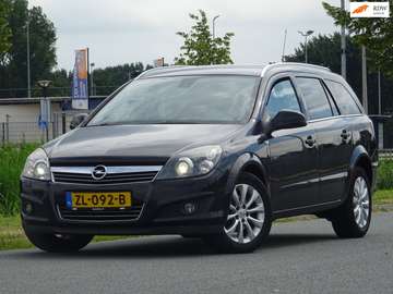 Wagon 1.8 Cosmo AUTOMAAT LEER/XENON/AC/CRUISE/PDC