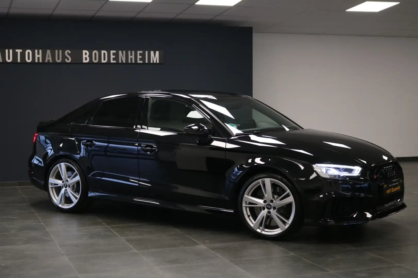 Audi RS3 2.5 TFSI S tronic quattro/LEDER/PDC/MATRIX Schwarz - 1