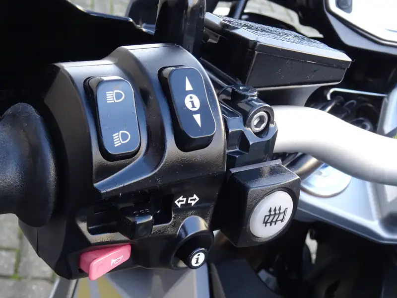 Triumph Tiger 1200 - foto 8