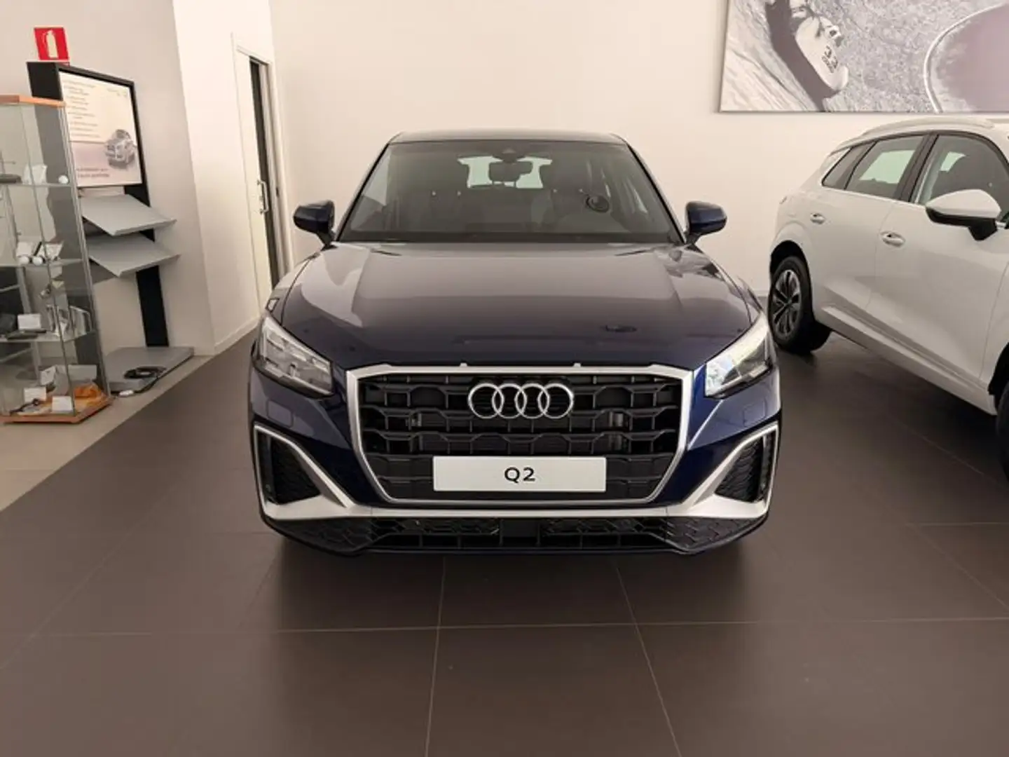 Audi Q2 35 TFSI Adrenalin S tronic 110kW Azul - 2