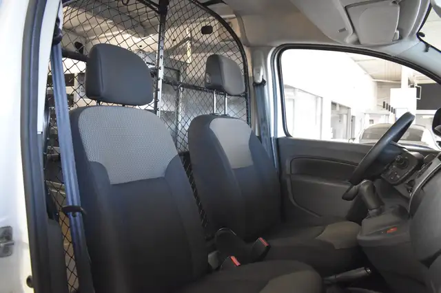 Renault Kangoo view 9