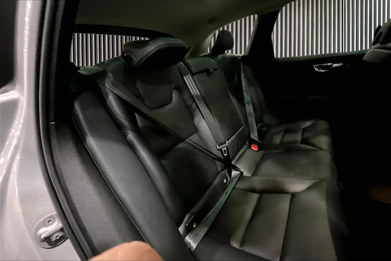 Volvo XC60 снимка Volvo XC60