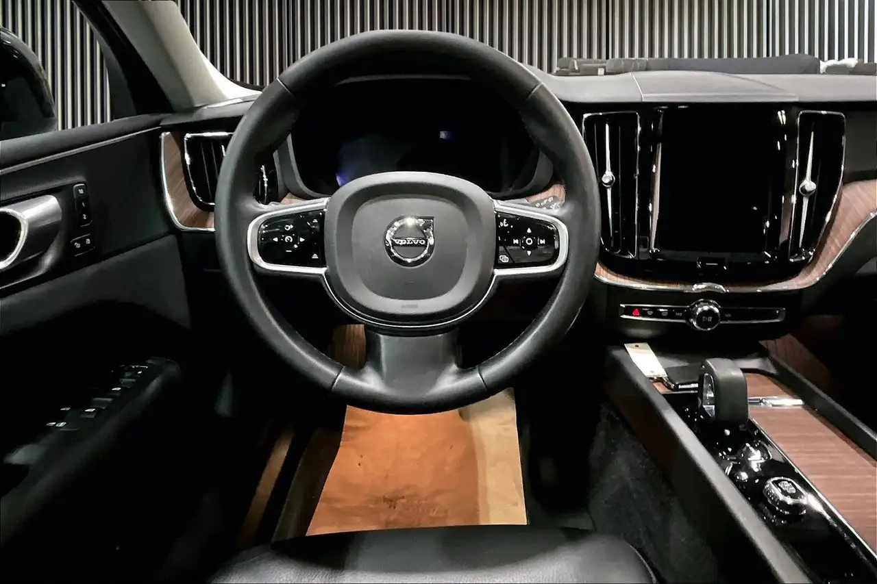Volvo XC60 снимка Volvo XC60