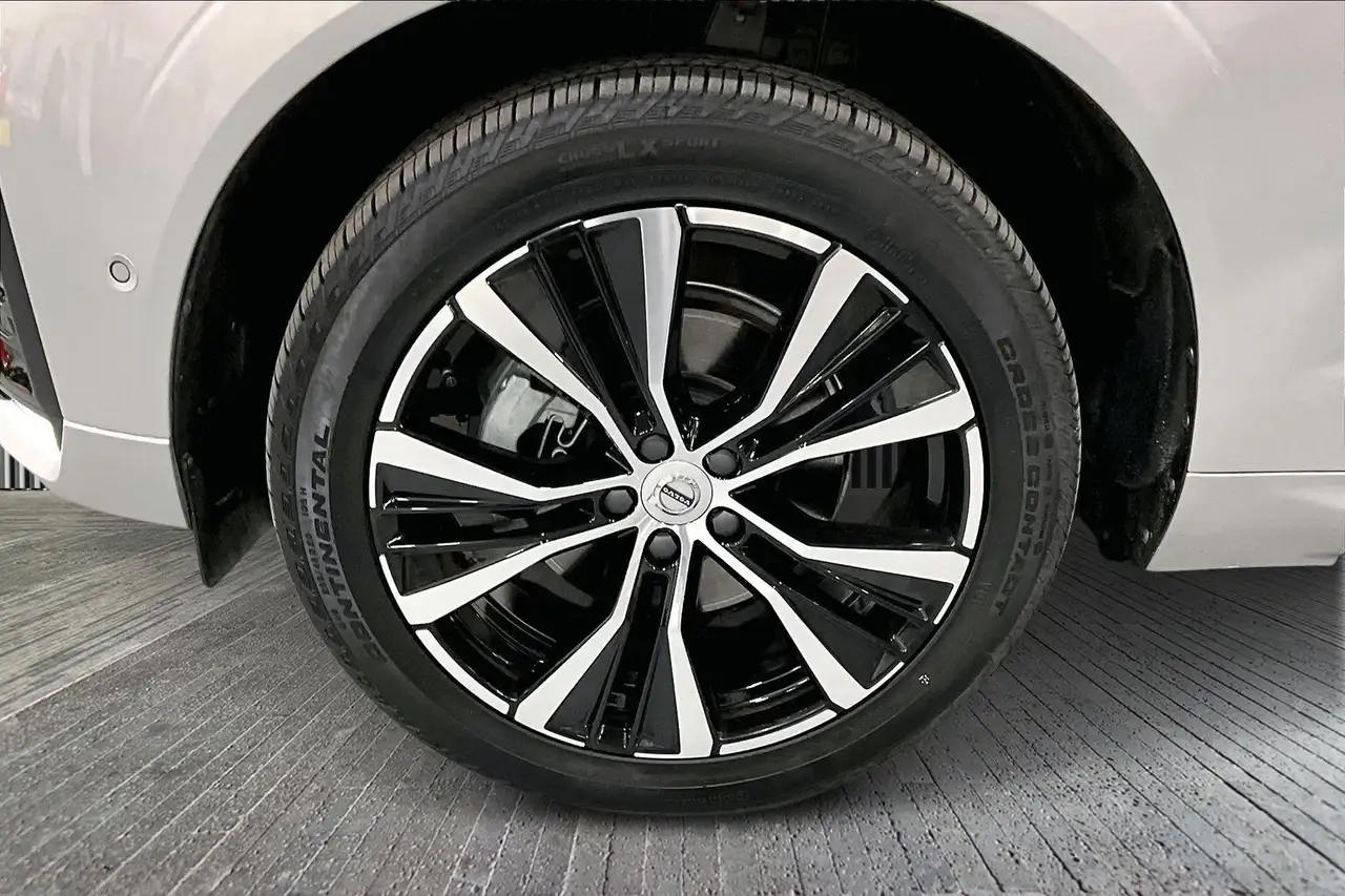 Volvo XC60 снимка Volvo XC60