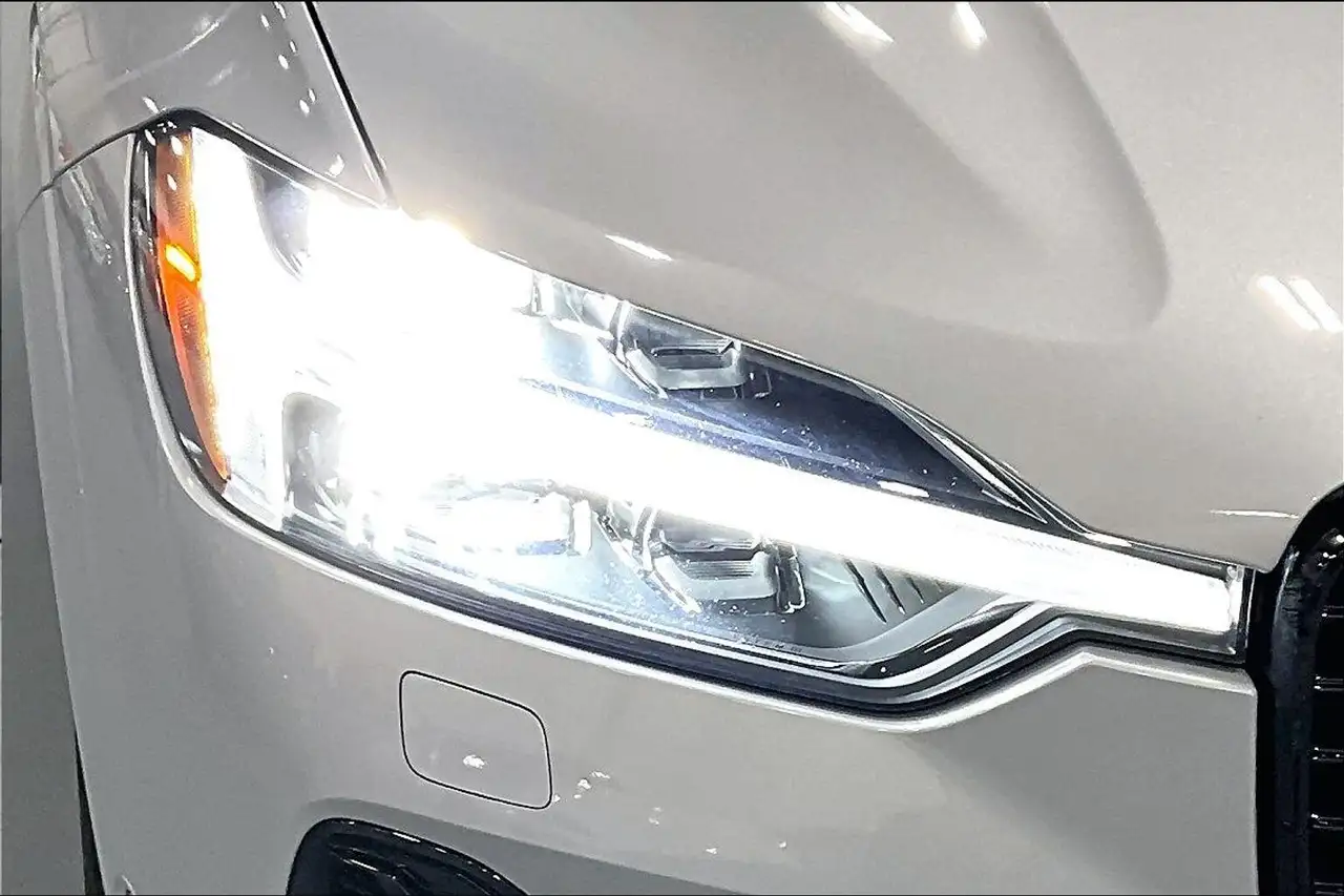 Volvo XC60 снимка Volvo XC60