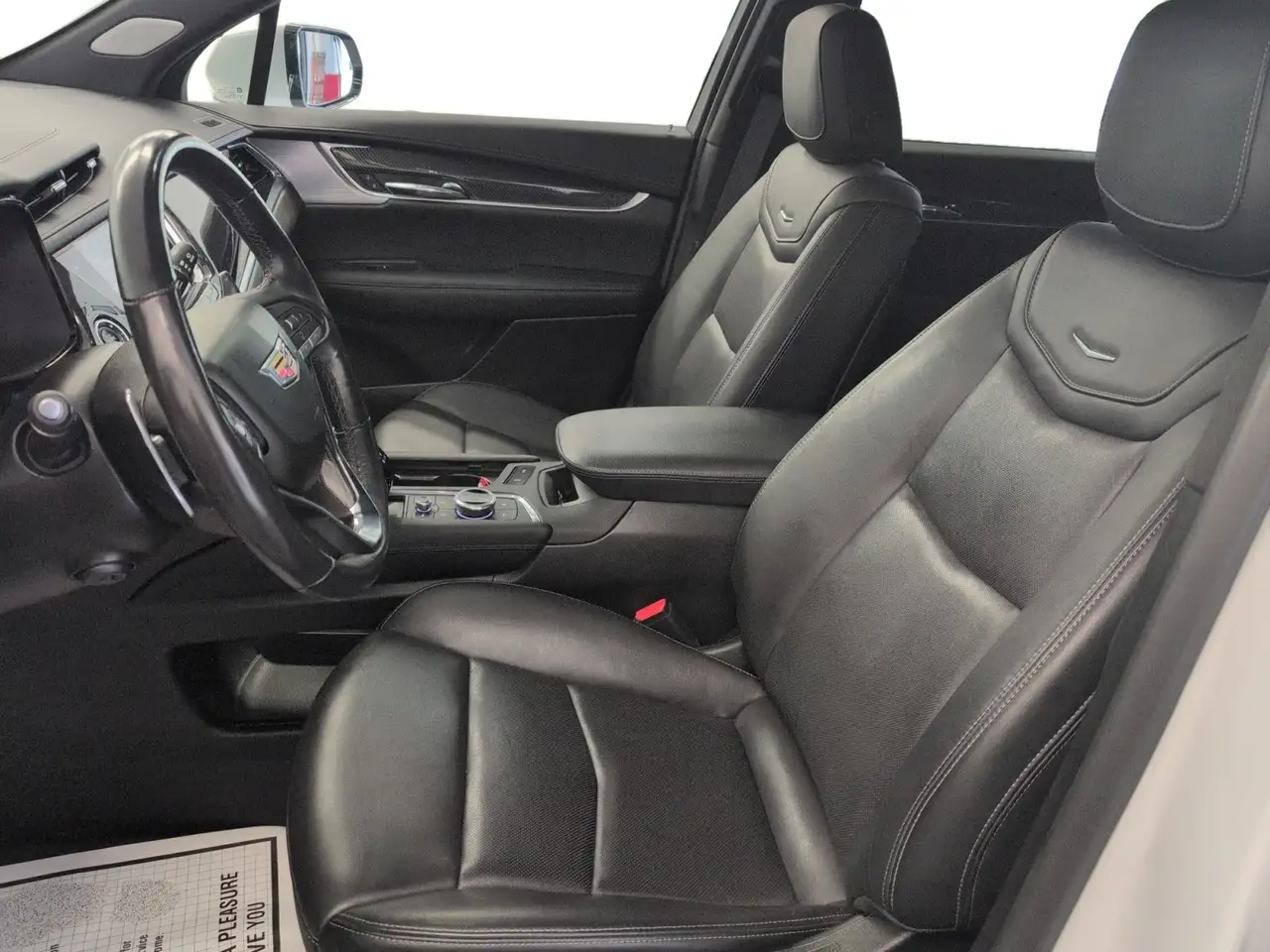 Cadillac XT6 снимка Cadillac XT6