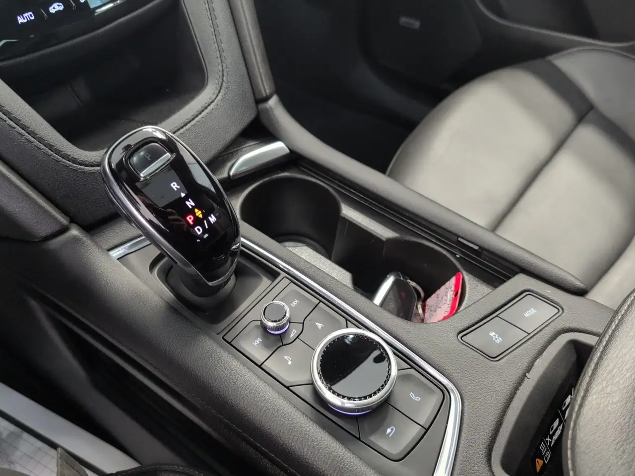 Cadillac XT6 снимка Cadillac XT6