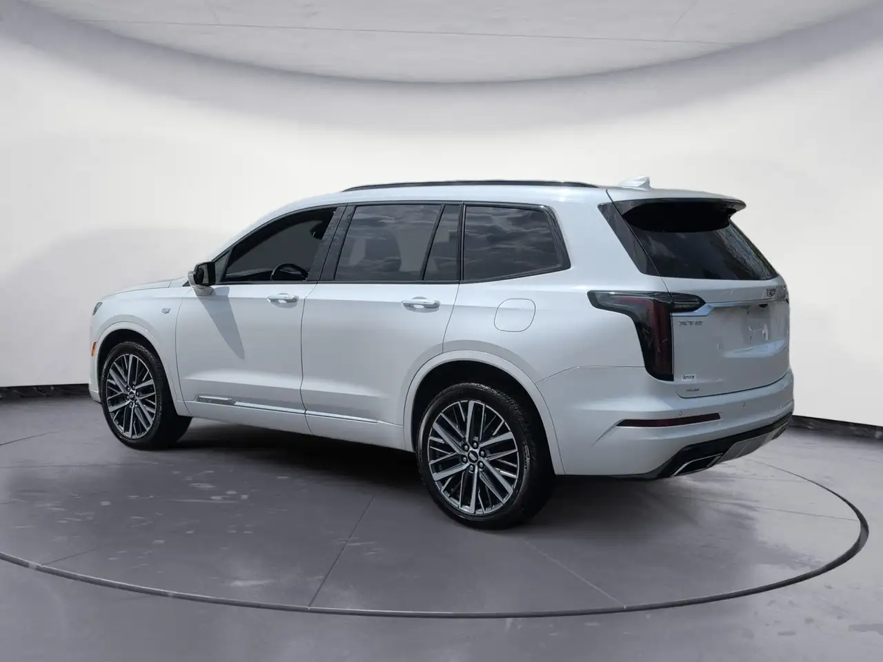 Cadillac XT6 снимка Cadillac XT6
