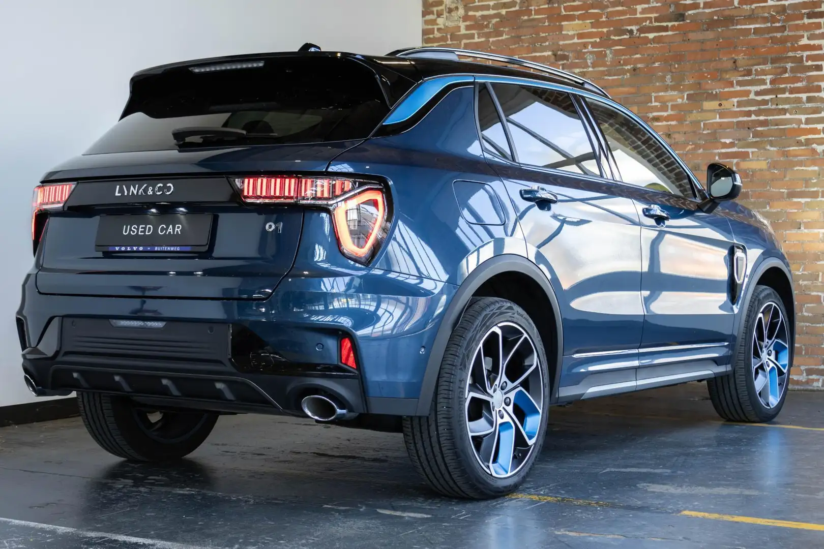 Lynk & Co 01 263PK AUT7 Plug-in Hybrid Business Edition | Nieuw Kék - 2