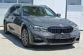 BMW 330 e touring xDrive ** M Paket ** virt. CP * LEDER * Grau - thumbnail 1
