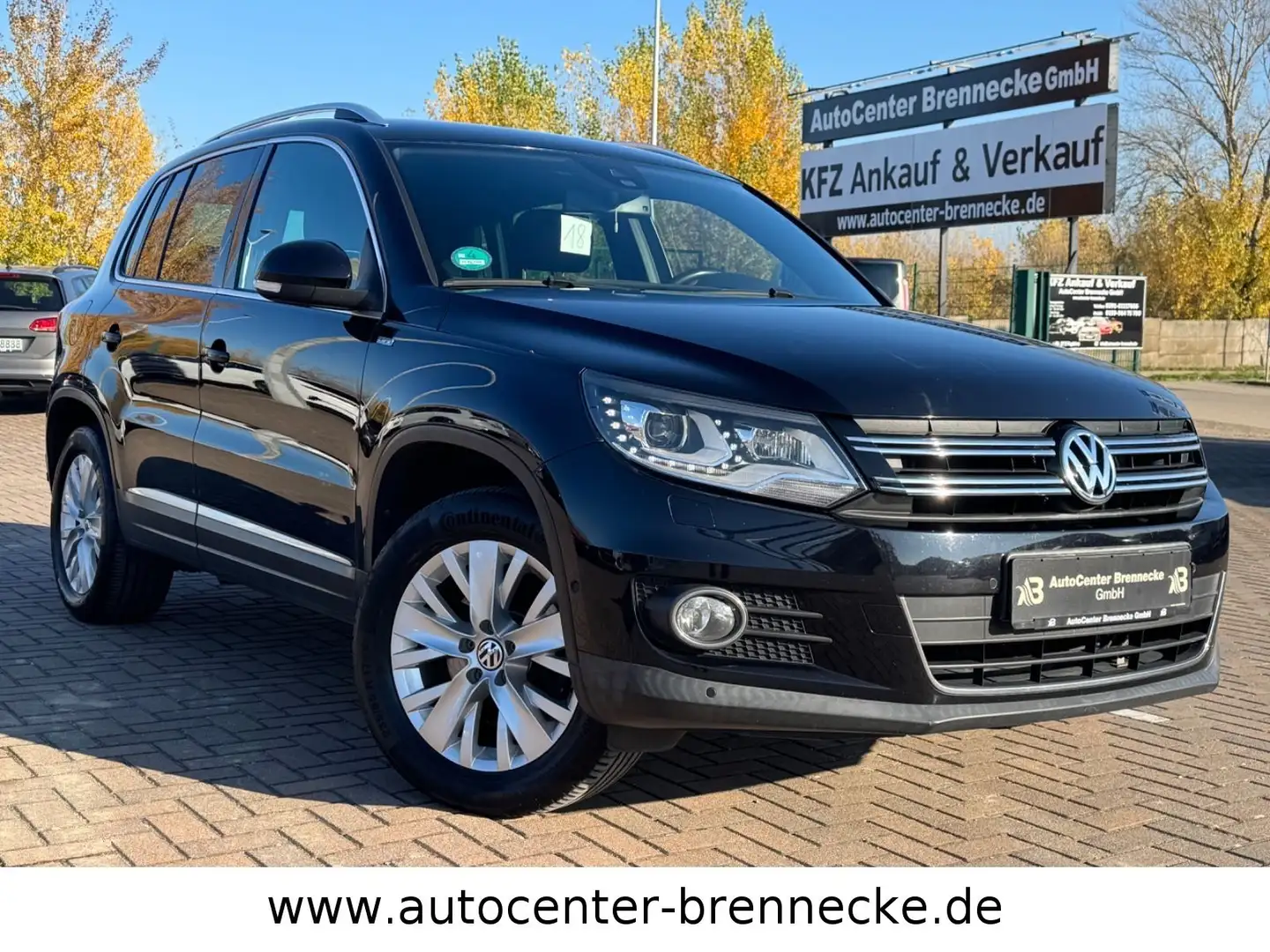 Volkswagen Tiguan Life BMT 4Motion*Automatik*AHK*Bi-Xenon* Schwarz - 1