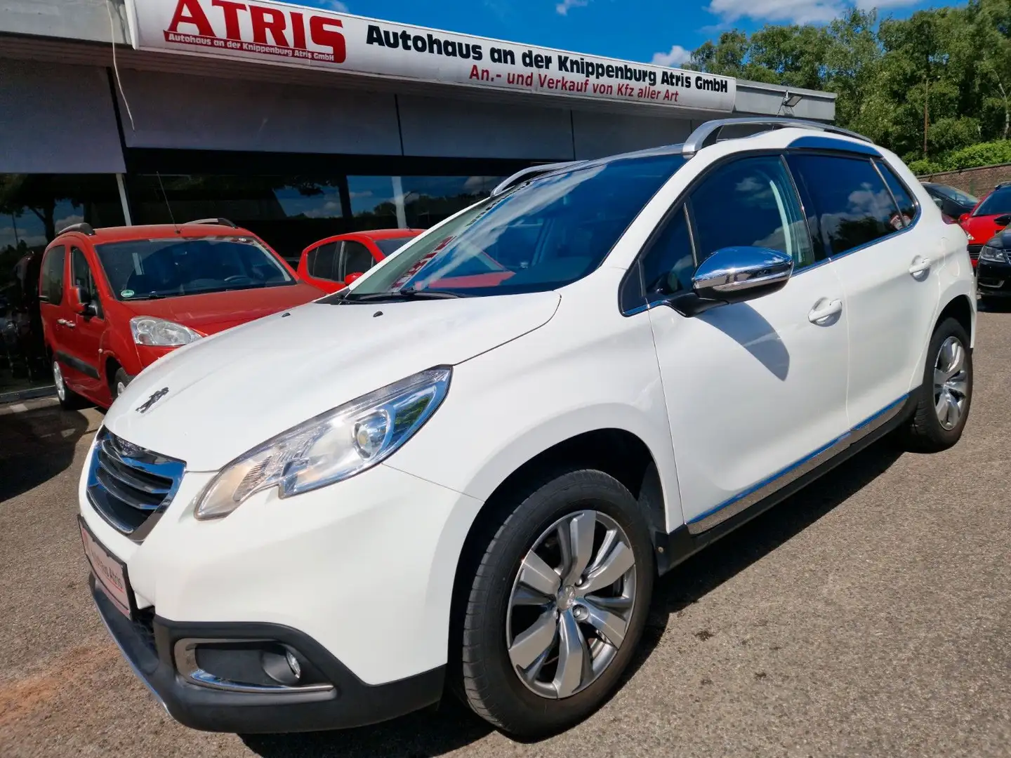Peugeot 2008 Allure Weiß - 2