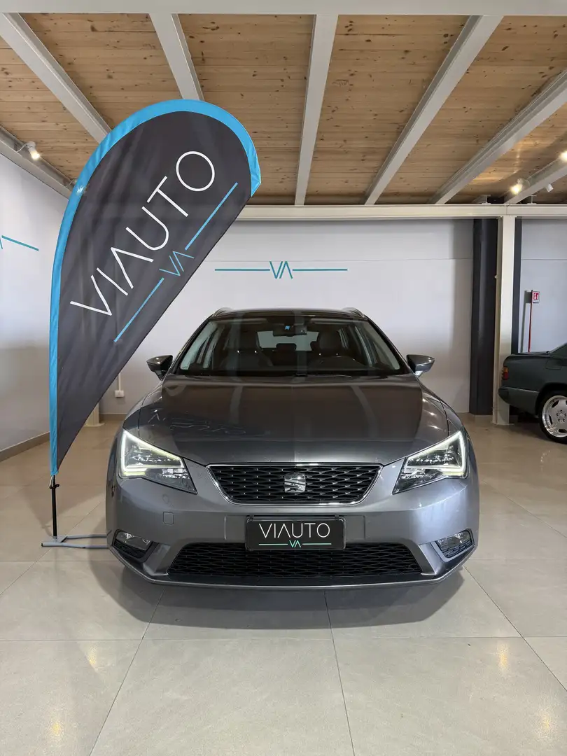 SEAT Leon Leon III ST 1.6 tdi Connect s *UNI PROPRIETARIO** Grigio - 1