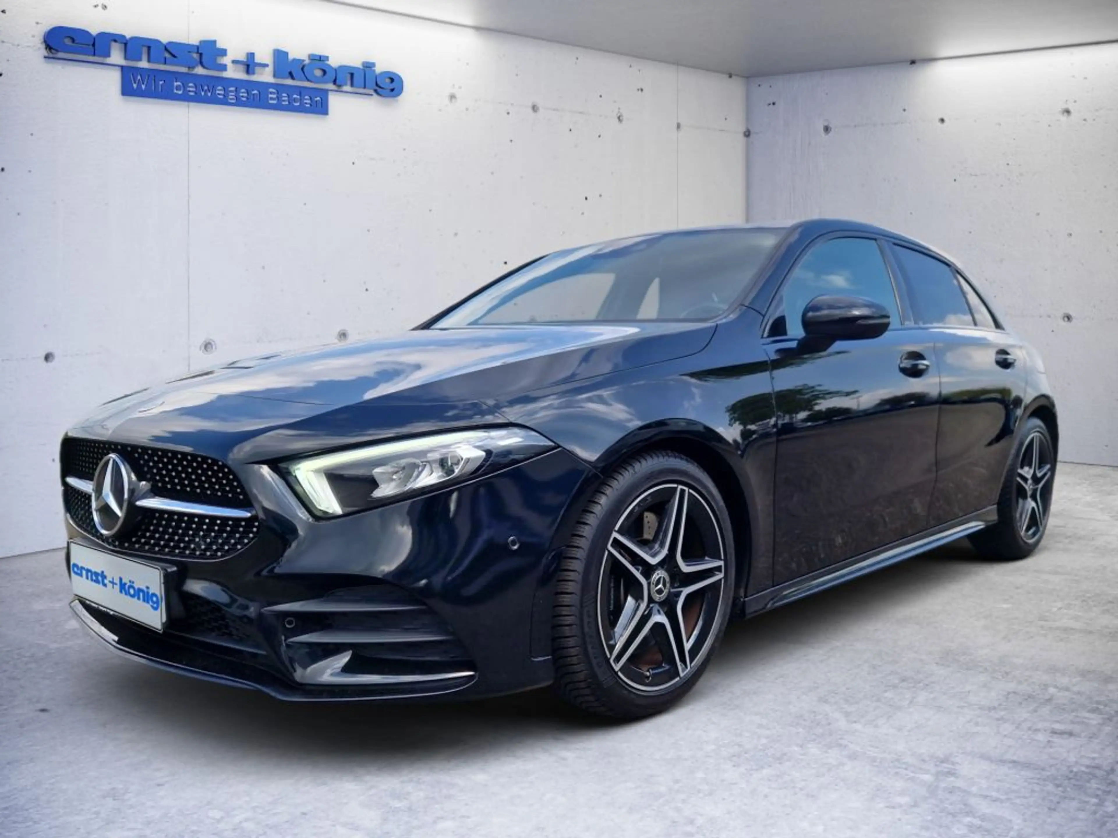 Mercedes-Benz A 250 7G-DCT AMG Line