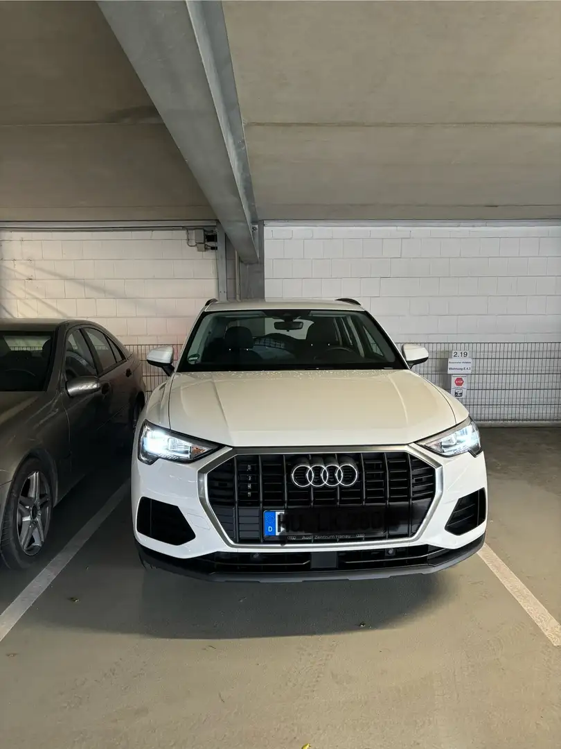Audi Q3 35 TFSI S tronic - 1