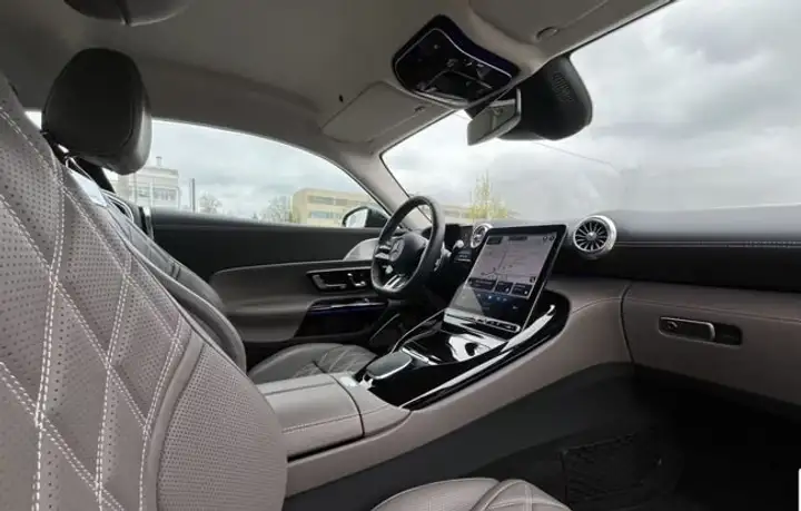 Mercedes-Benz GLE 2023, foto 17