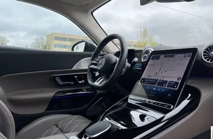Mercedes-Benz GLE 2023, foto 16