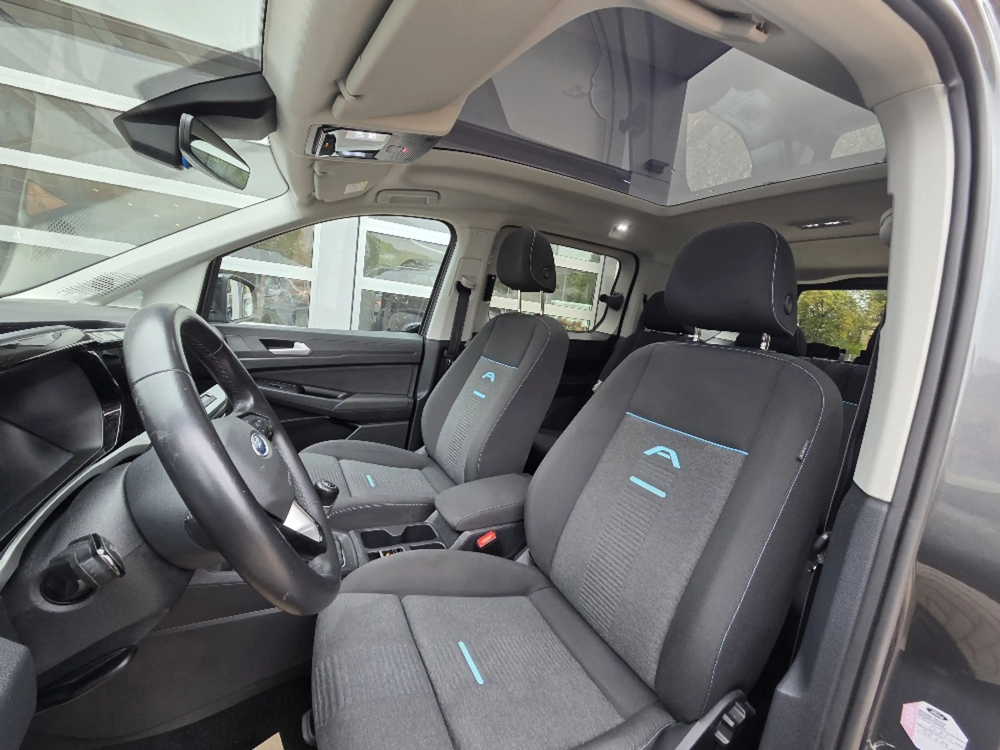 Ford Grand Tourneo Connect Active AWD+7Sitze+Winter+LED+Dach — photo 11