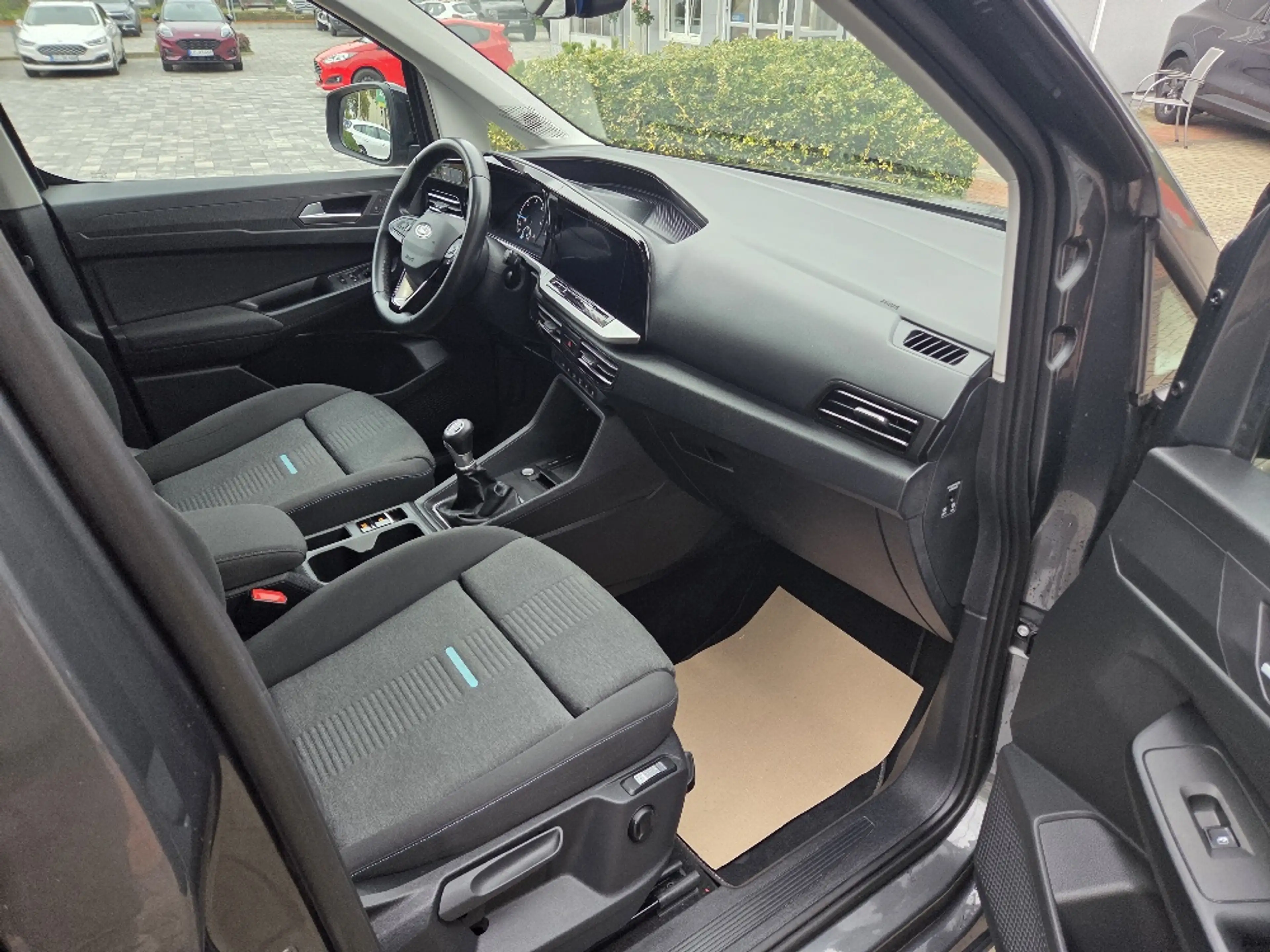 Ford Grand Tourneo Connect Active AWD+7Sitze+Winter+LED+Dach — photo 15