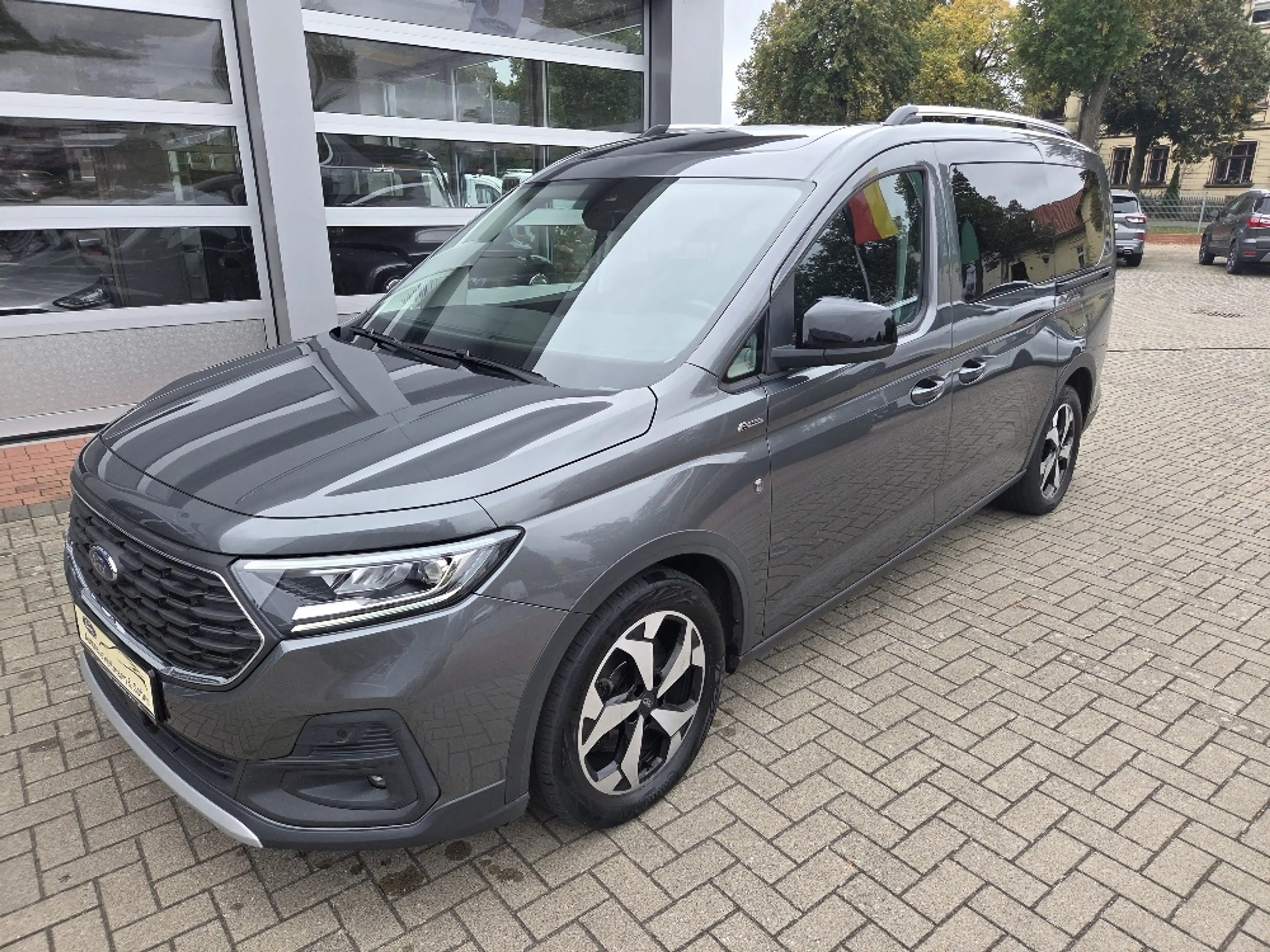 Ford Grand Tourneo Connect Active AWD+7Sitze+Winter+LED+Dach — photo 2