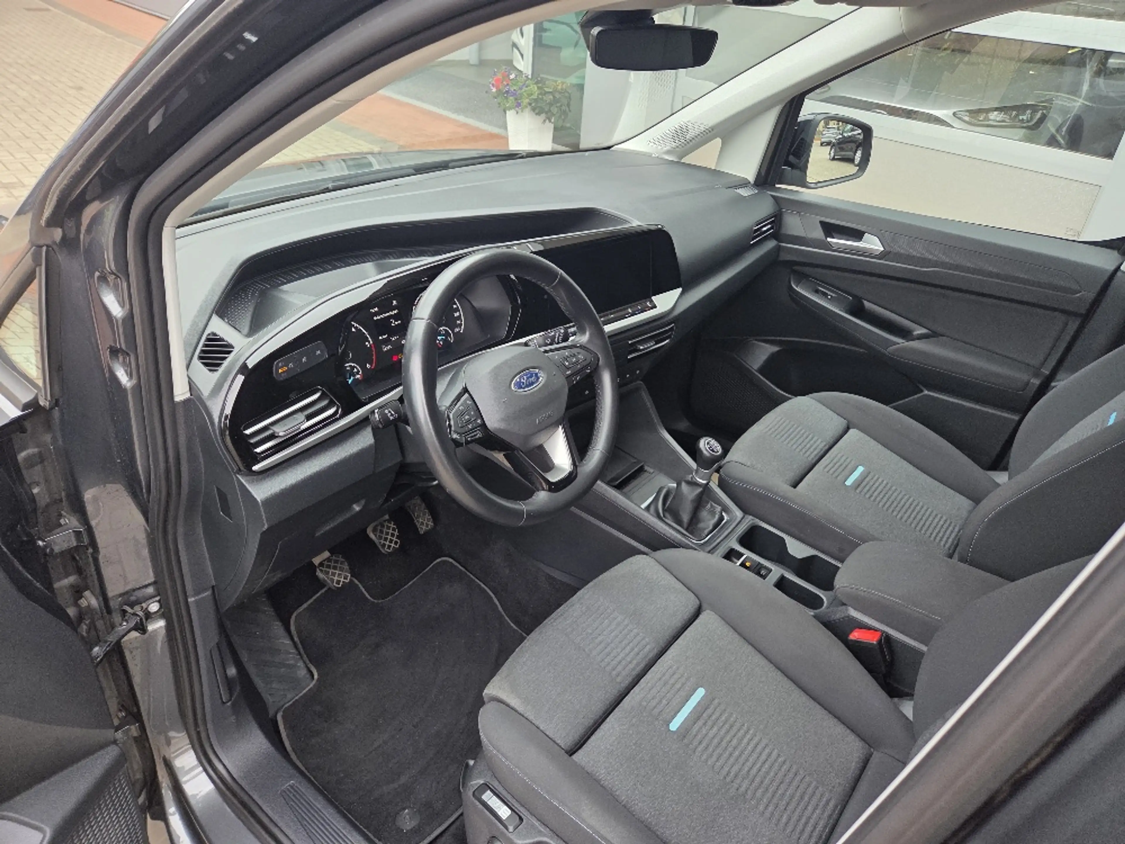 Ford Grand Tourneo Connect Active AWD+7Sitze+Winter+LED+Dach — photo 12