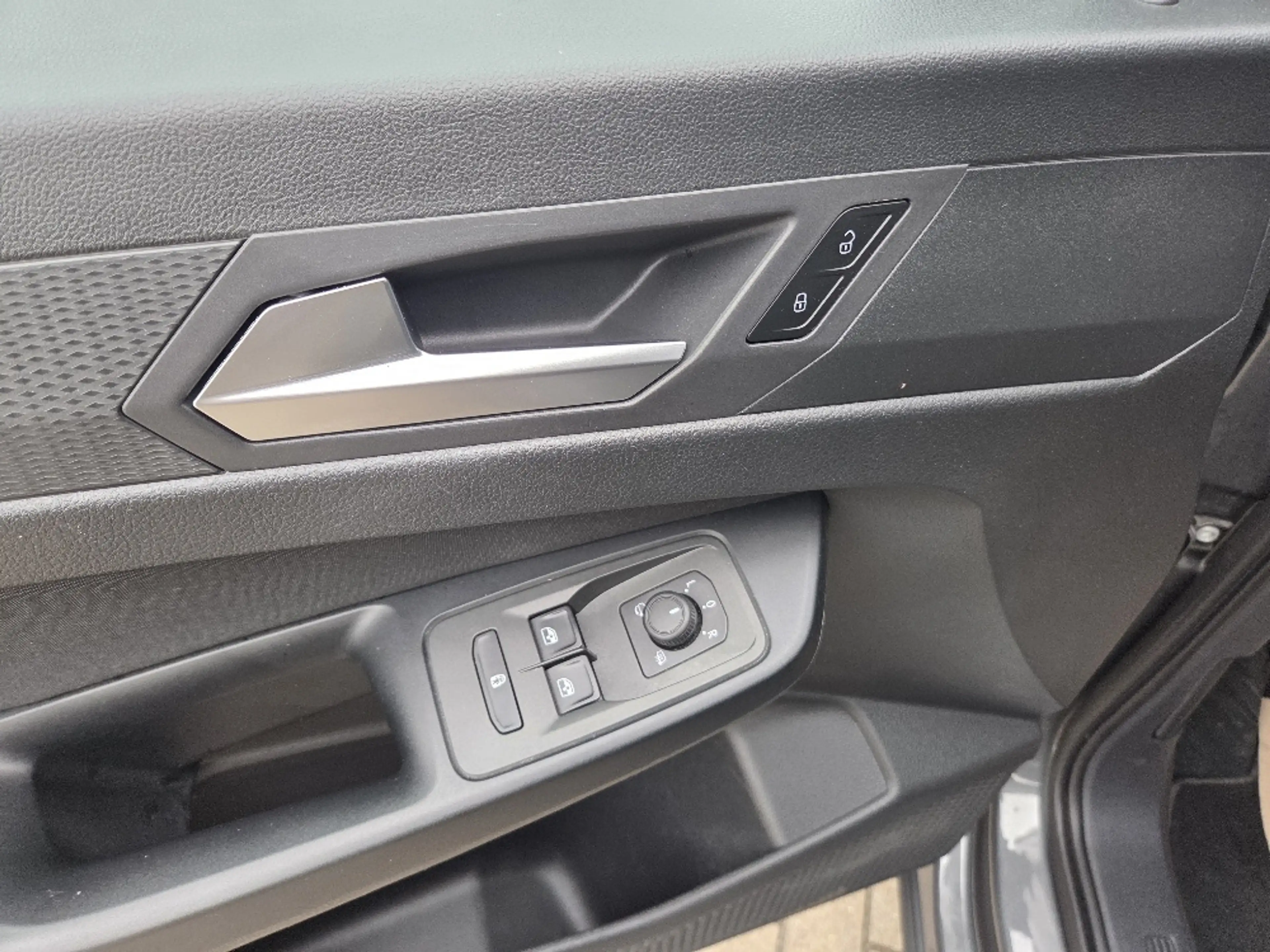 Ford Grand Tourneo Connect Active AWD+7Sitze+Winter+LED+Dach — photo 16