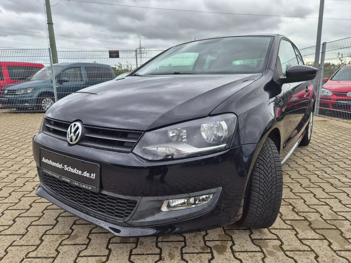 Volkswagen Polo TEAM 1.HAND TÜV & INSPEKTION NEU - 2