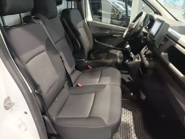 Renault Trafic view 14