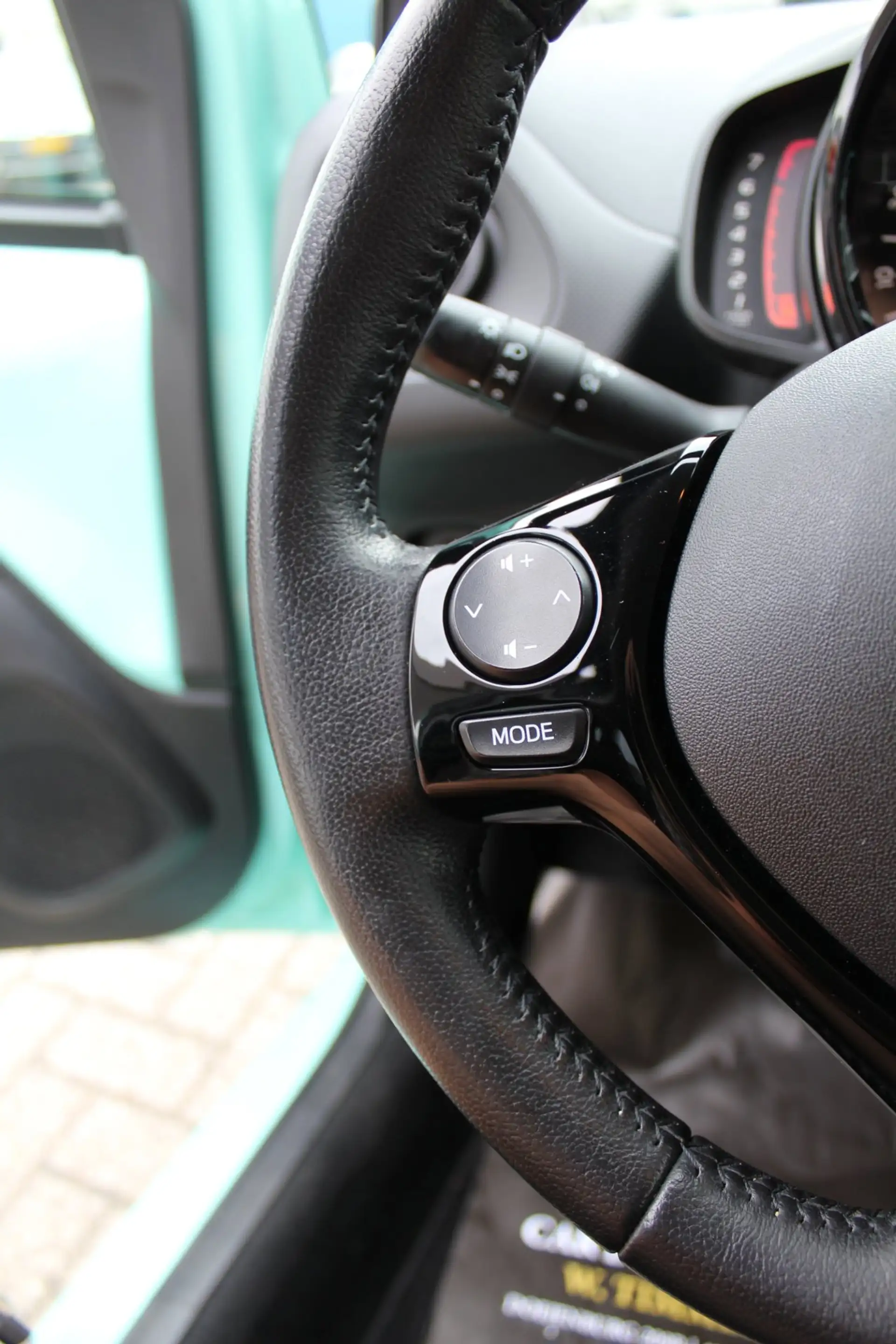 Citroen C1 1.0 VTi Feel — photo 14