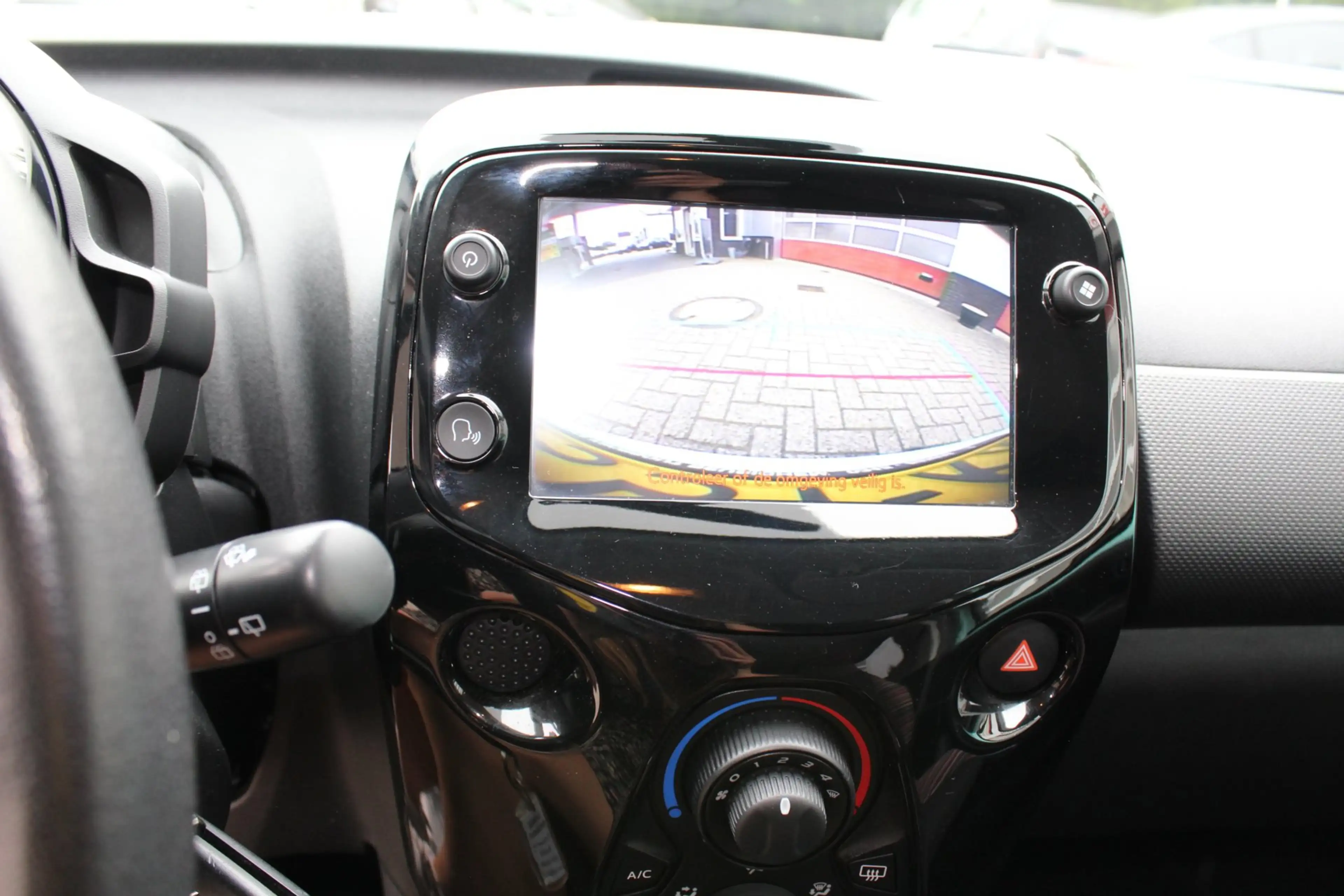 Citroen C1 1.0 VTi Feel — photo 10