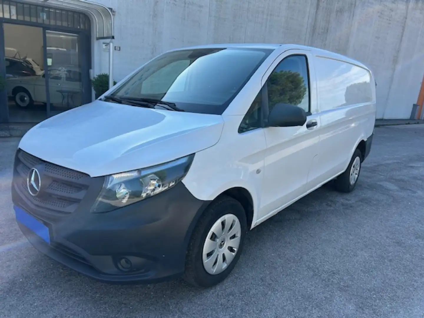 Mercedes-Benz Vito 2.2 116 CDI  Furgone Long Bianco - 1