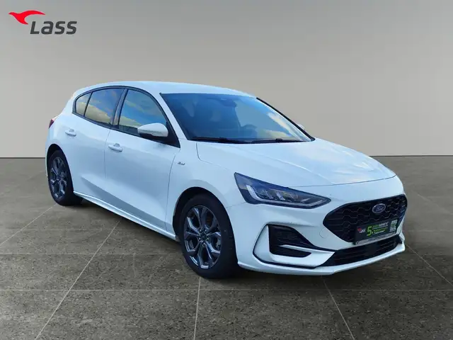 Ford Focus view 8