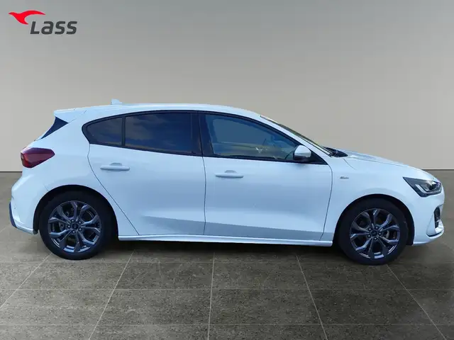 Ford Focus view 7