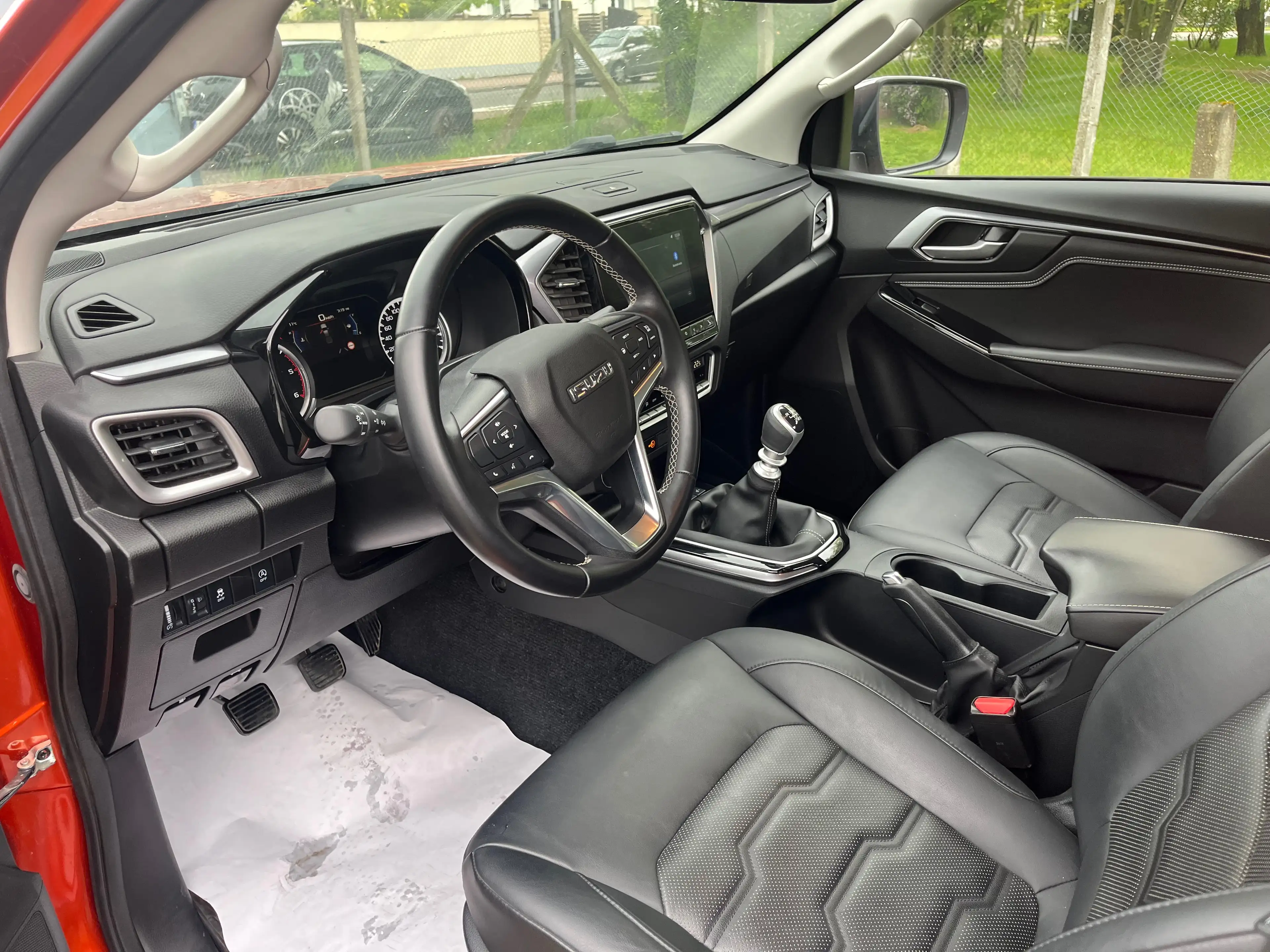 Isuzu D-Max Double Cab 4WD LS Automatic — photo 7
