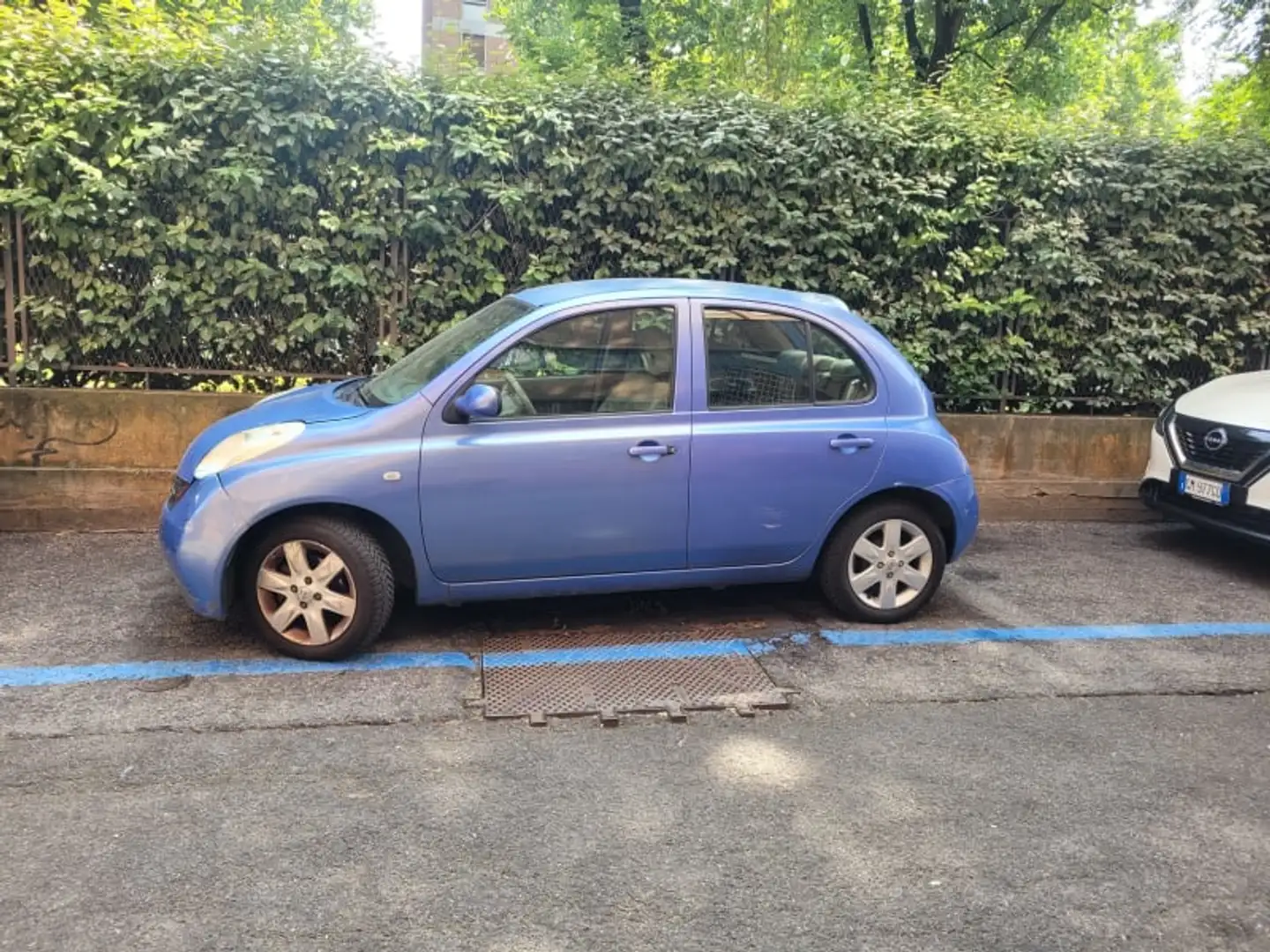 Nissan Micra 1.2 16V 5 porte Acenta Azul - 2