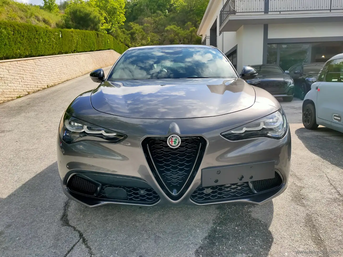 Alfa Romeo Stelvio 2.2 T.d. 160CV AT8 RWD Sprint Grey - 2