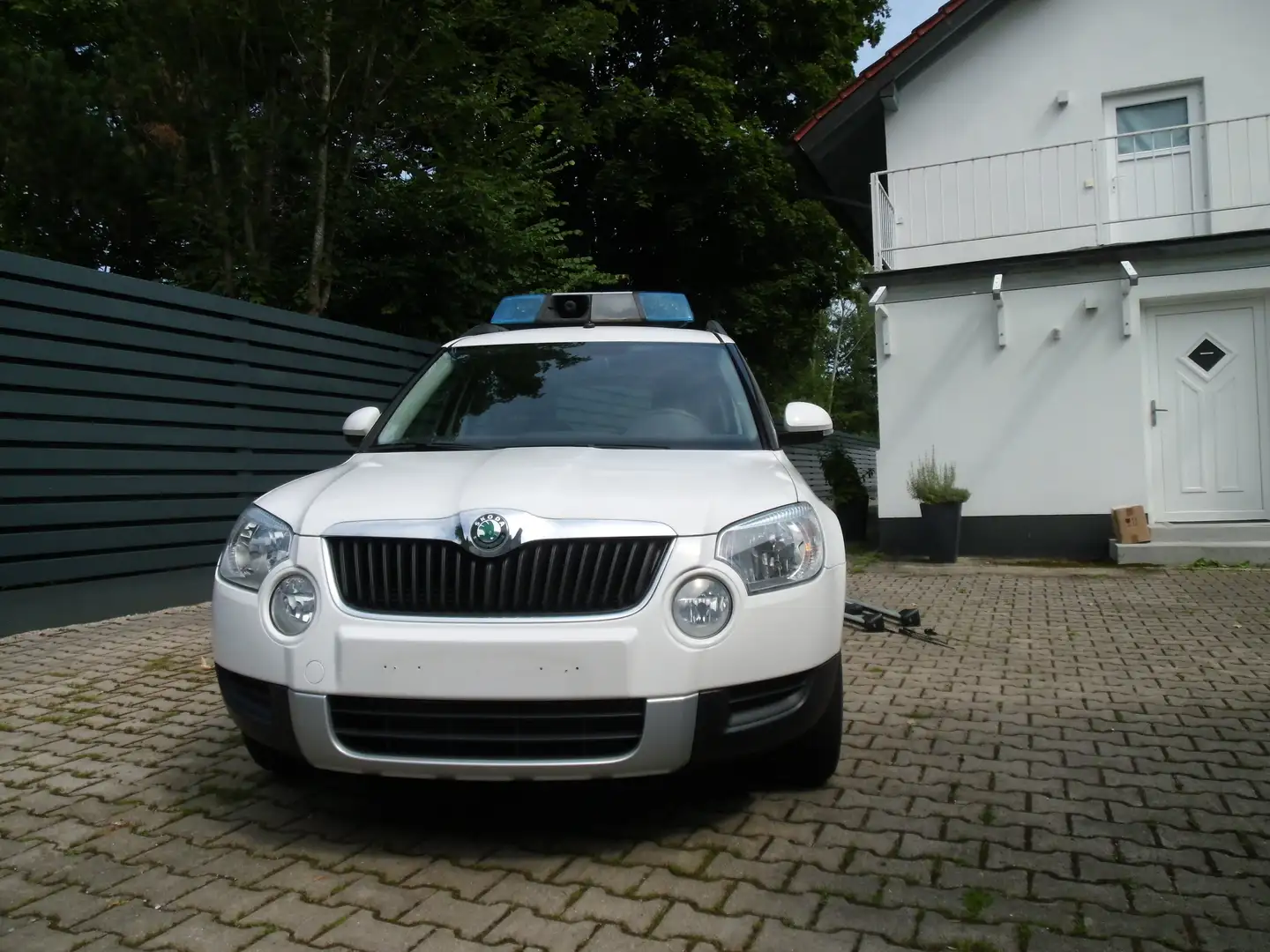 Skoda Yeti Yeti Outdoor 2.0 TDI 4x4 Active 1.Hand 115tkm Weiß - 2
