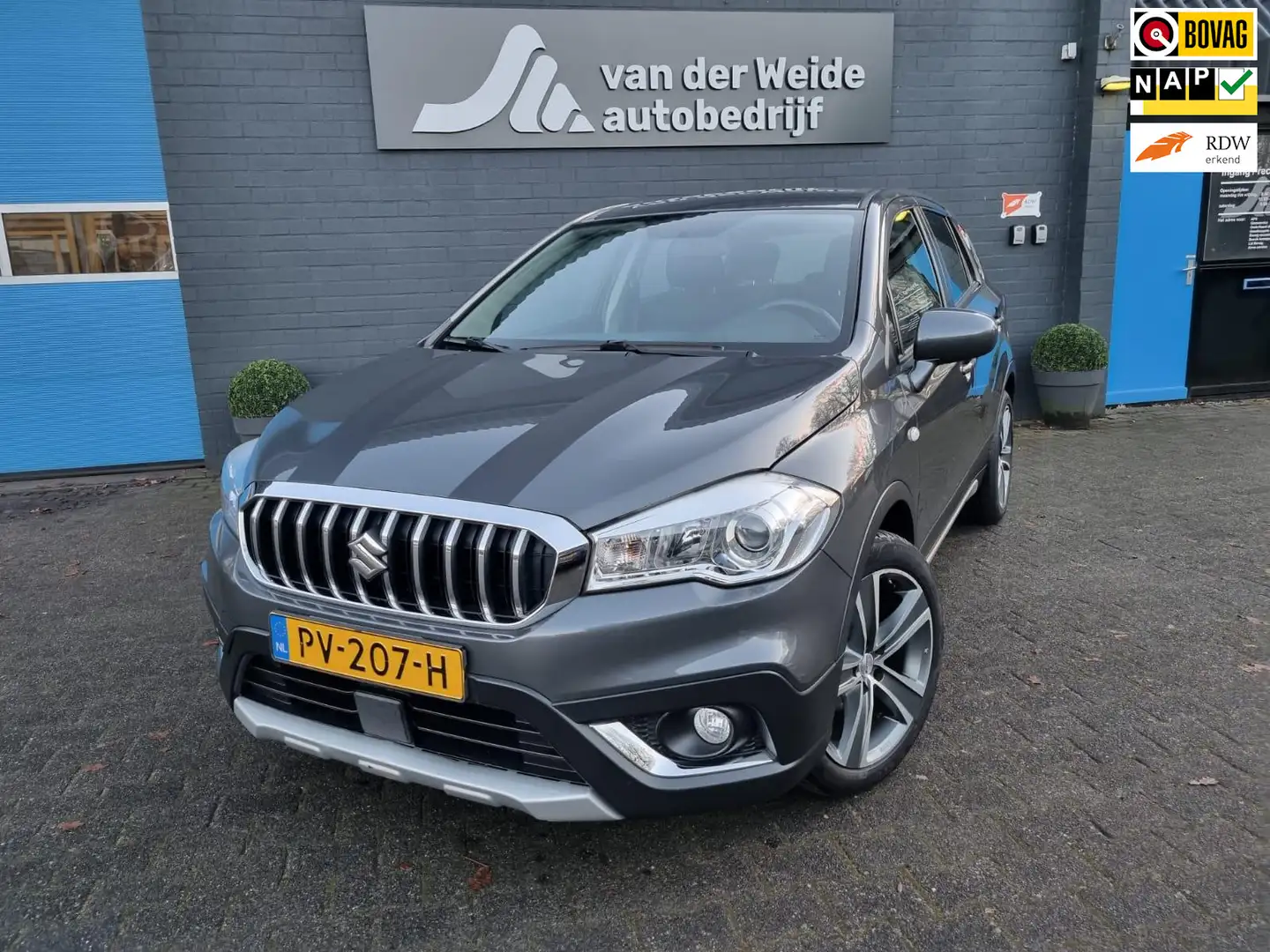 Suzuki S-Cross 1.0 Boosterjet Comfort Šedá - 1