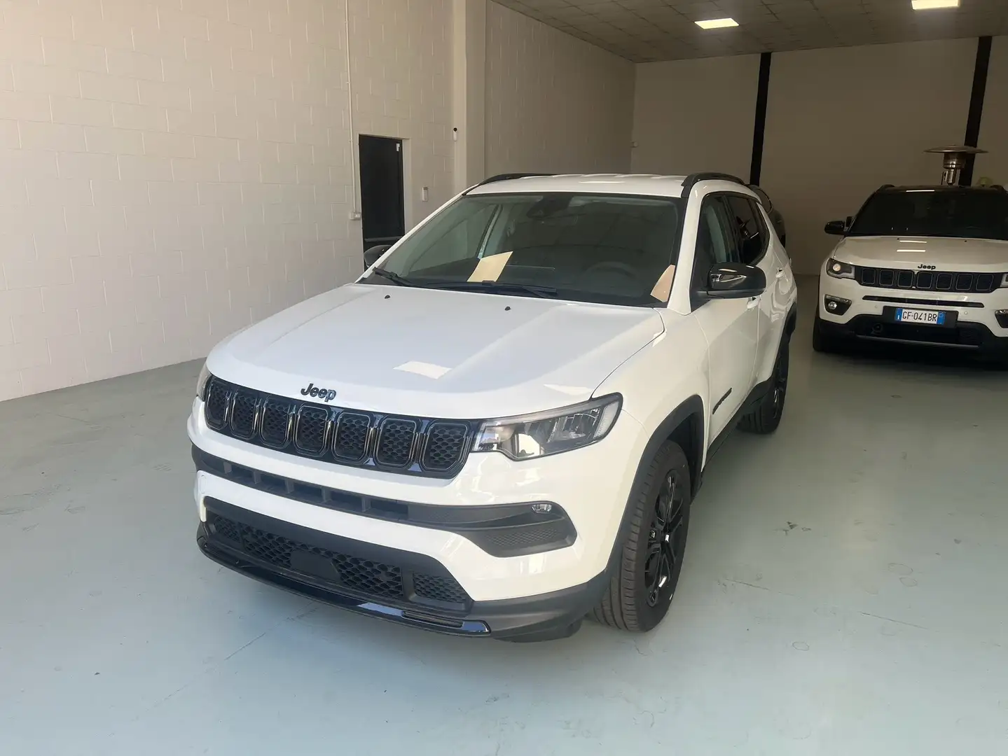 Jeep Compass Compass 1.5 turbo t4 mhev Night Eagle KM0 Wit - 1