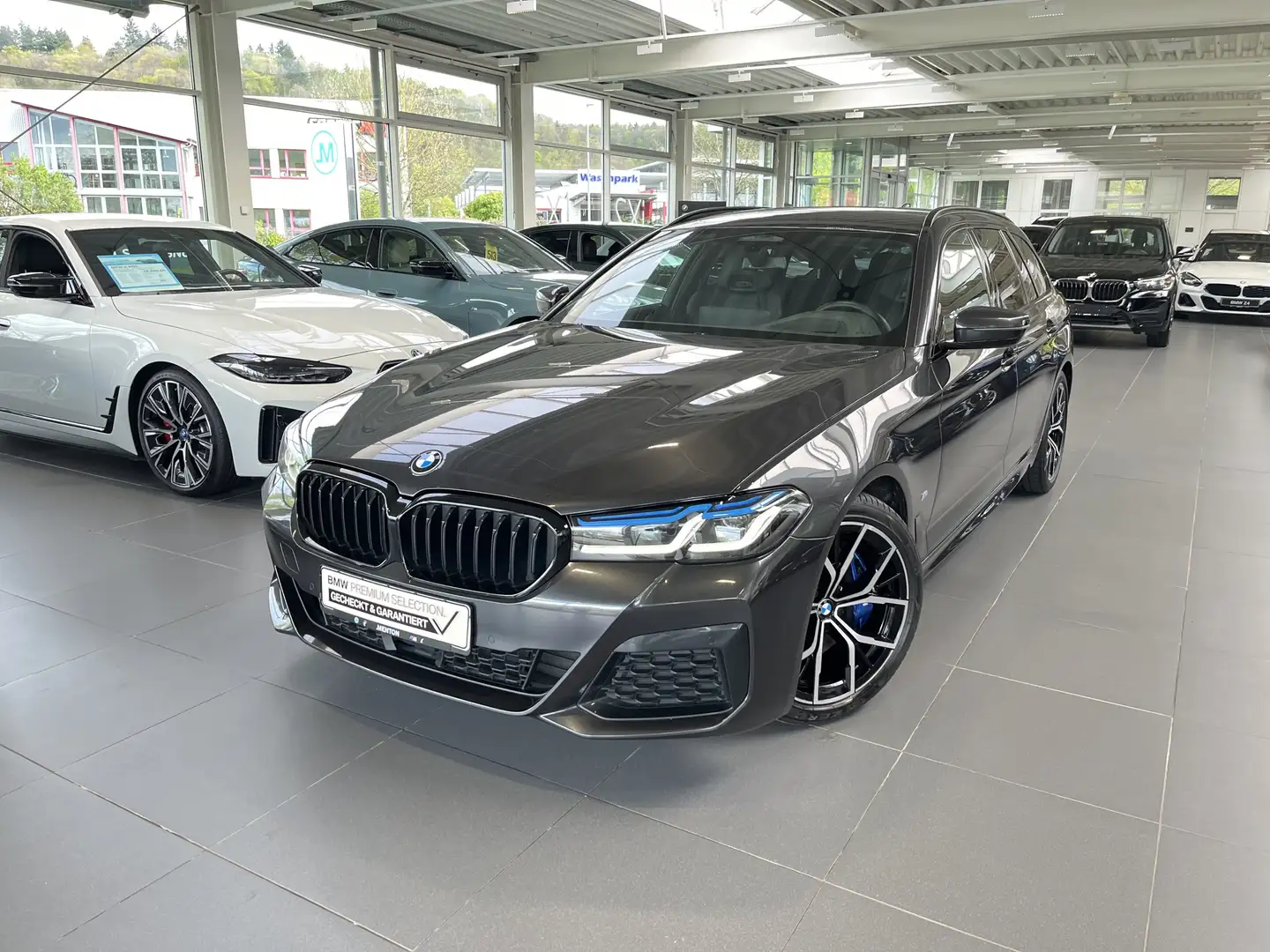 BMW 520 d xDrive Touring M-Sportpaket Pro AHK/Driving-Ass. Gris - 2