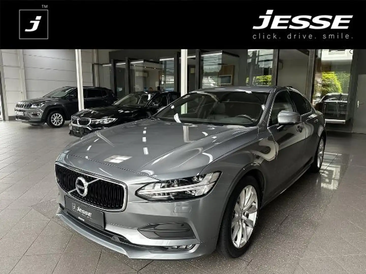 Volvo S90 D4 Momentum LED Navi RCam CarPlay KeyLess Gri - 1
