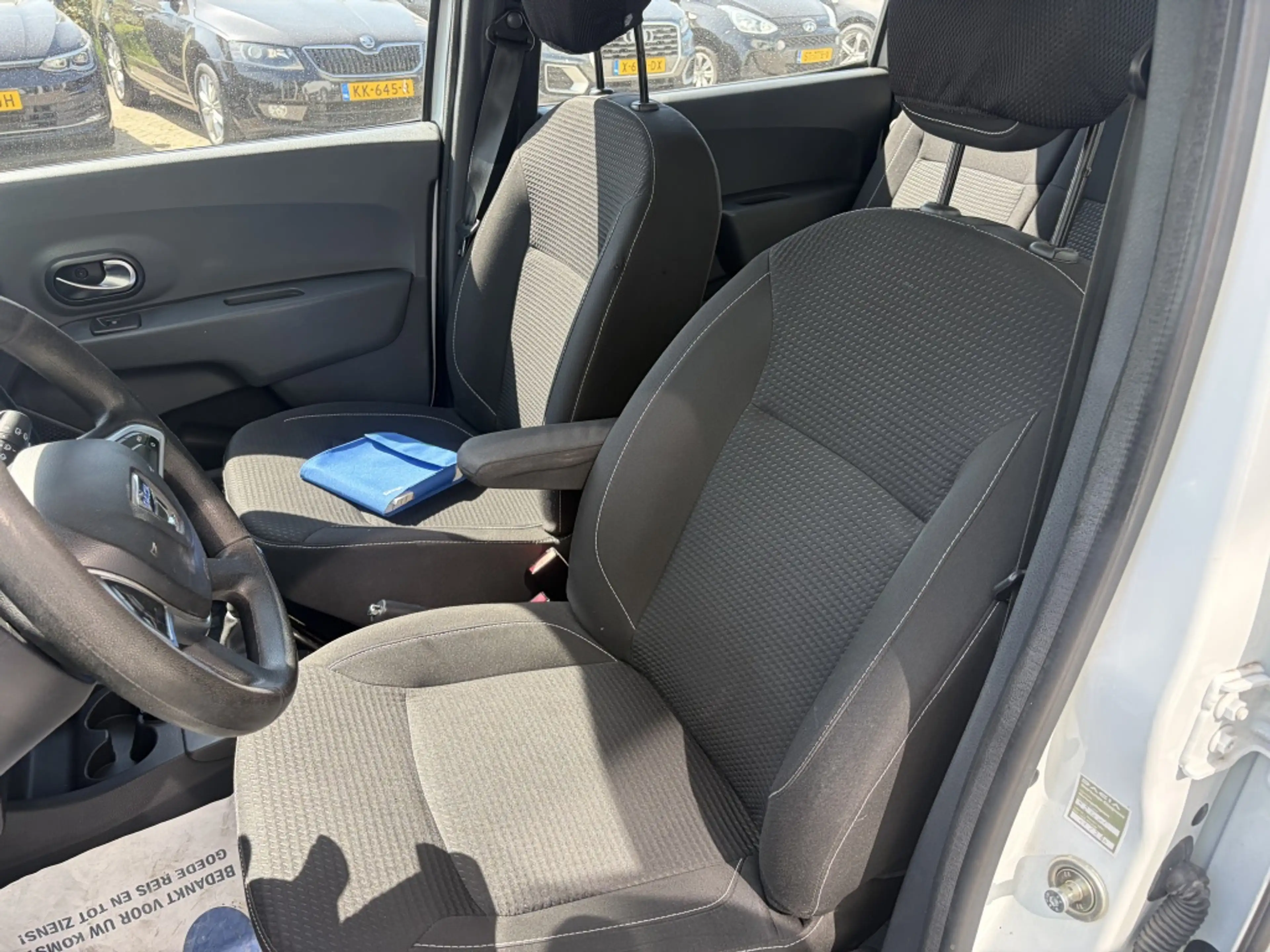 Dacia Lodgy 1.2 TCe Ambiance 5p. Trekhaak, Airco, Nav — photo 10