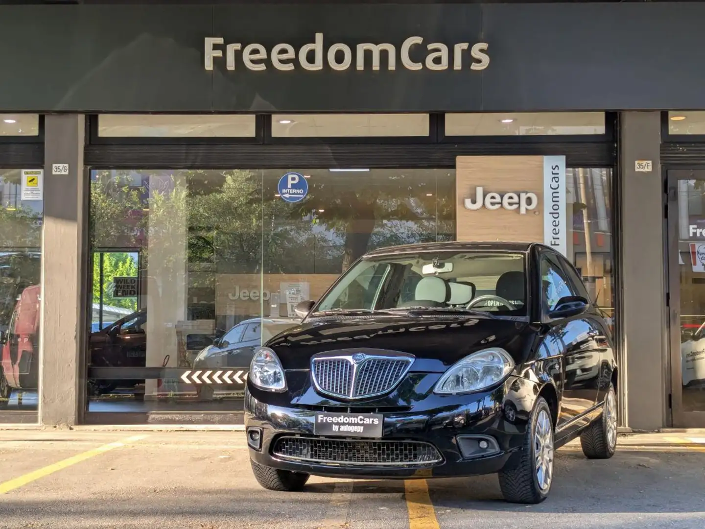 Lancia Ypsilon 1.2 Argento Nero - 1