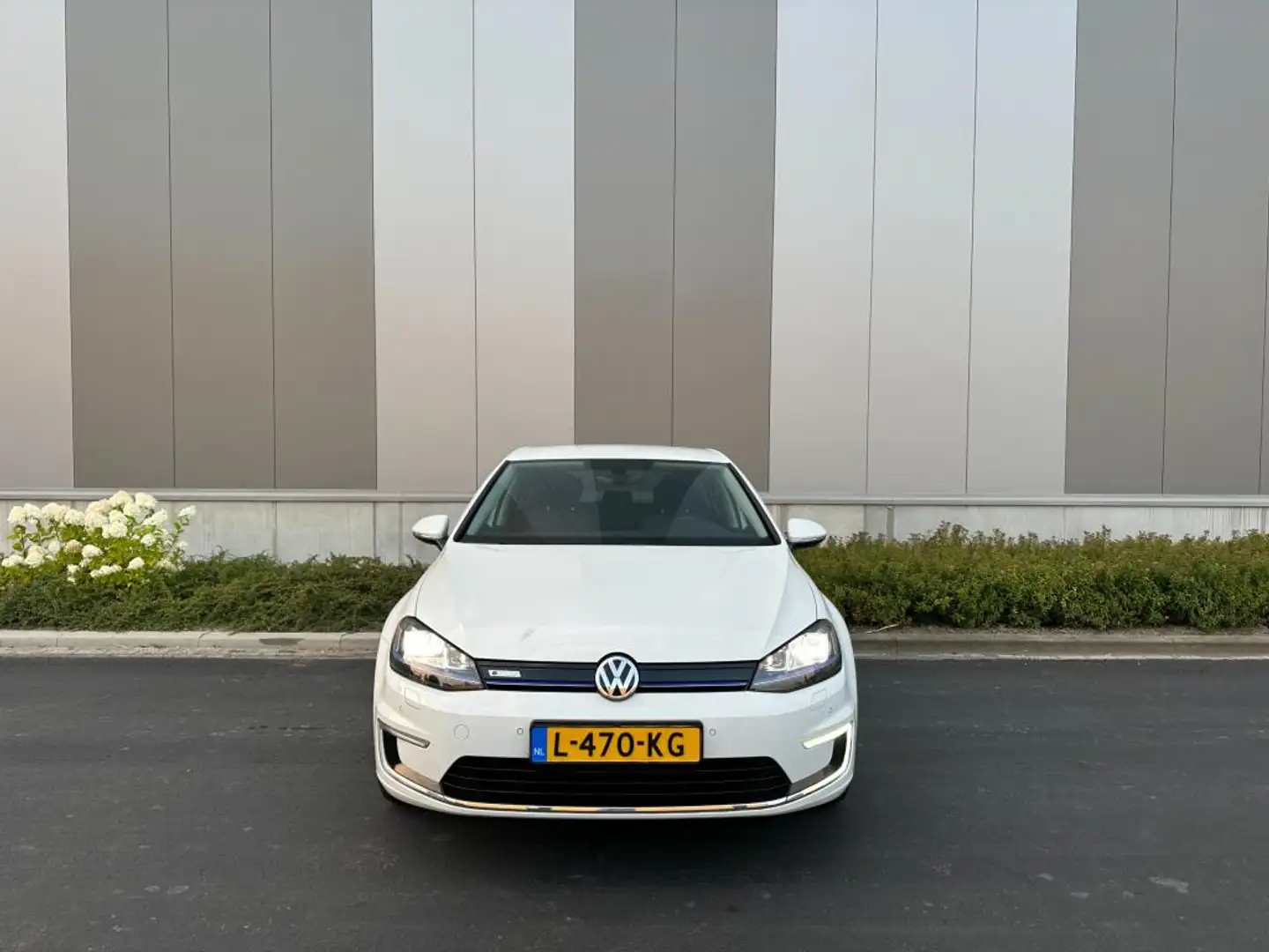 Volkswagen e-Golf E-Golf 33000km / Clima / Led Fehér - 2