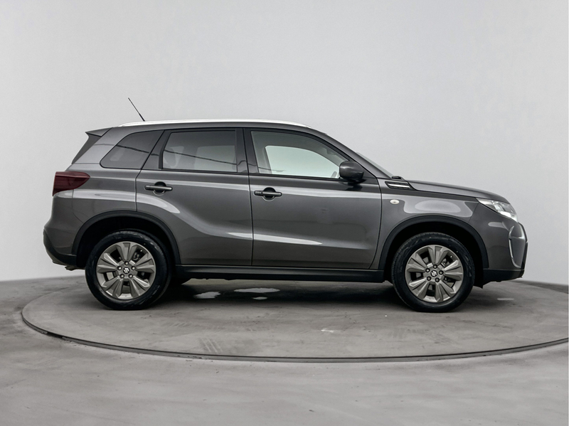 Suzuki Vitara 1.5 Hybrid Select Automaat | Navigatie | Dodehoek- — photo 13