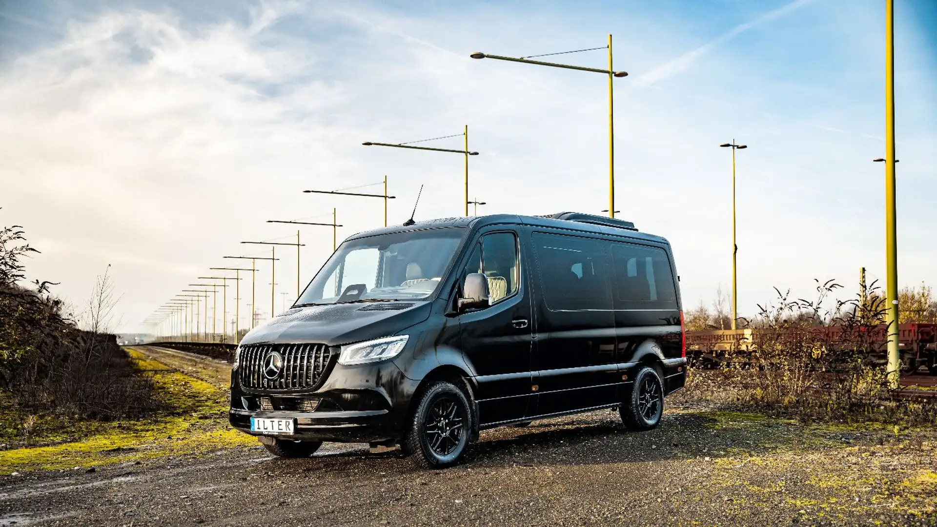 Mercedes-Benz Sprinter 319 CDI VIP Tourismus 8+1 Business LED Schwarz - 1