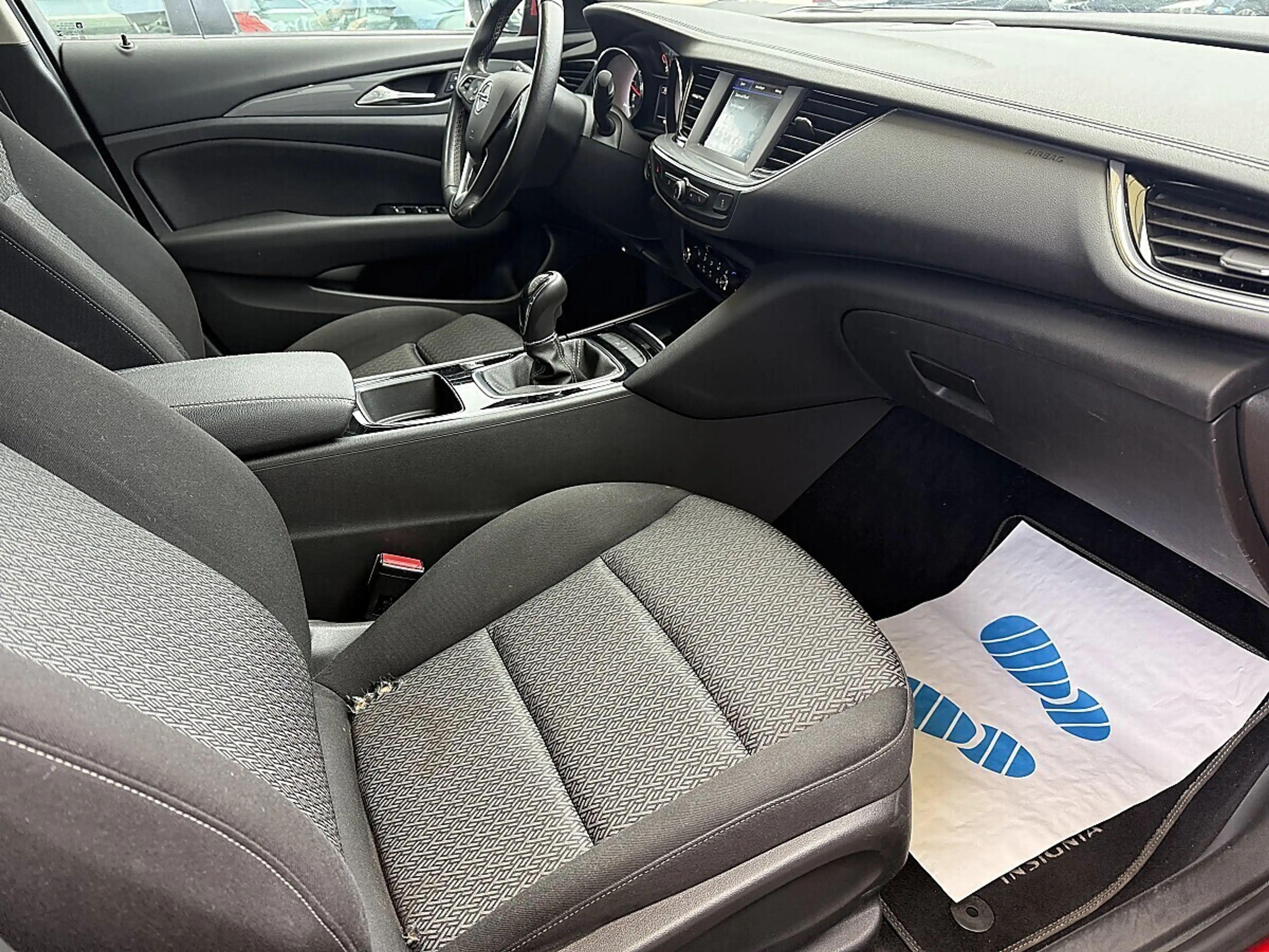 Opel Insignia ST 1,6 ECOTEC BlueInjection Innovation St./St. — photo 12