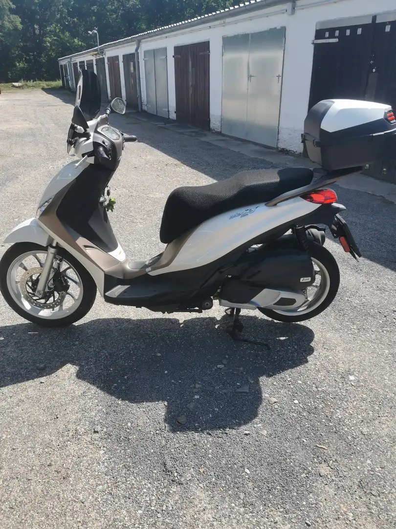 Piaggio Medley 125 Barna - 1