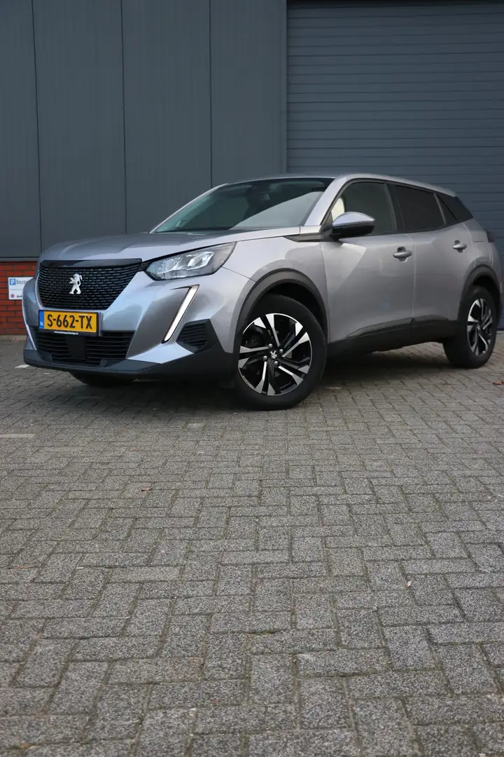 Peugeot 2008 1.2 PureTech Active Pack 360 camera | stoelverwarm Grijs - 2